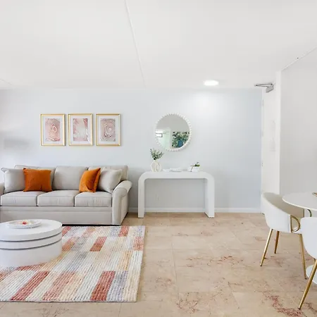 Remodeled 1Br Ocean View Condo With Free Parking!